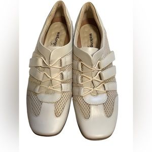 WALKING CRADLES WOMEN LEATHER SHOE SIZE 7.5